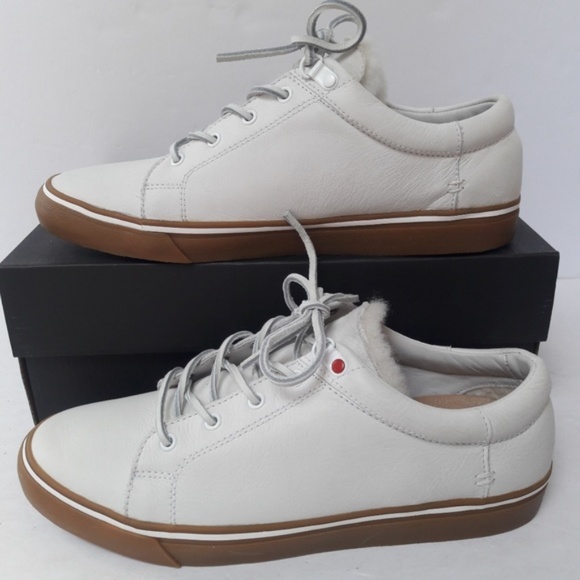 Ugg Brock Men\'s Gray Nubuck Lace Up Waterproof Sneakers  - Men\'s Shoes 9 Ugg Brock Men main image 4